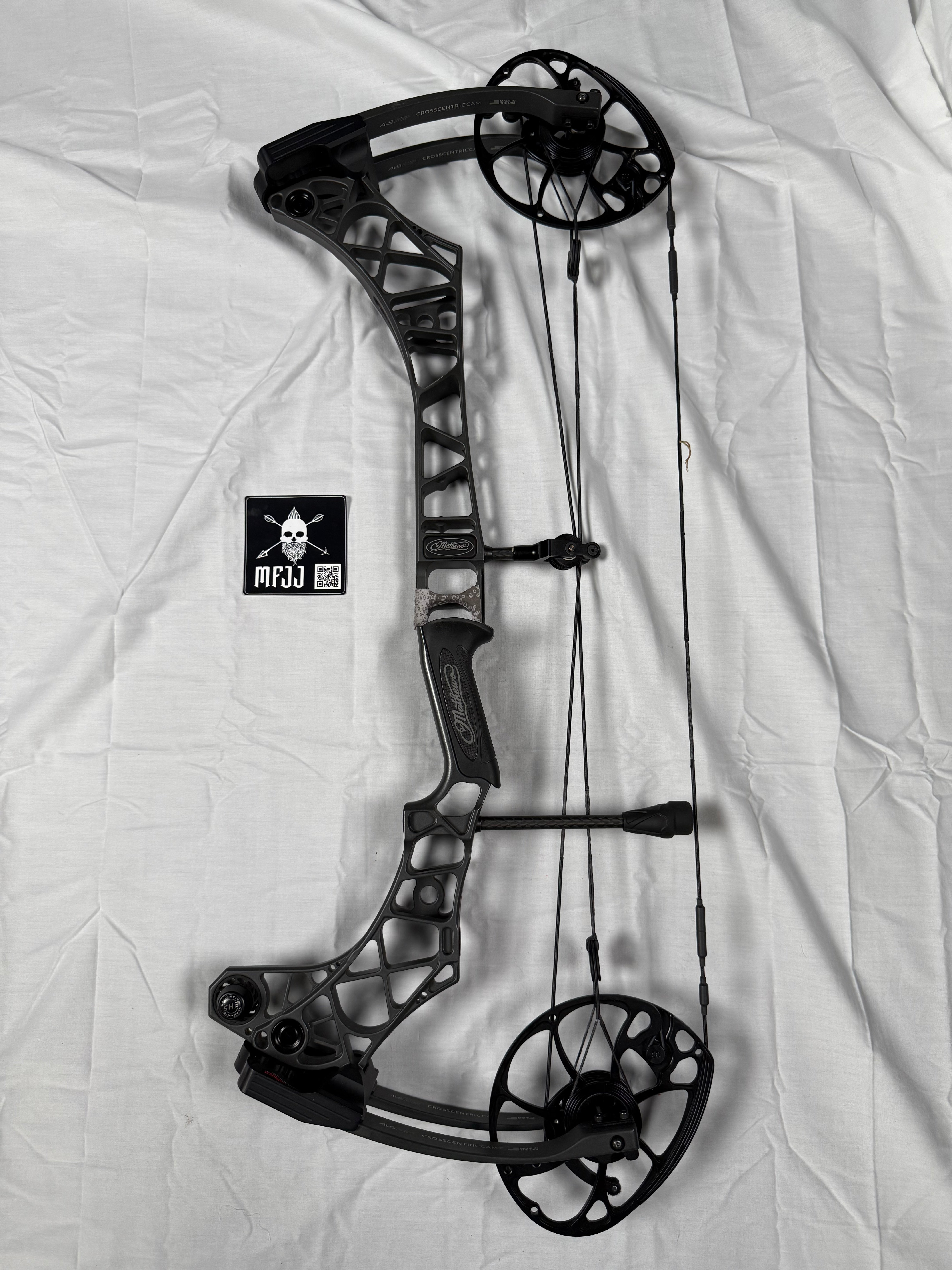 MATHEWS VXR 28 - RH/STONE/75# - #MVXR28RS75 - 1 USED BOW!!!