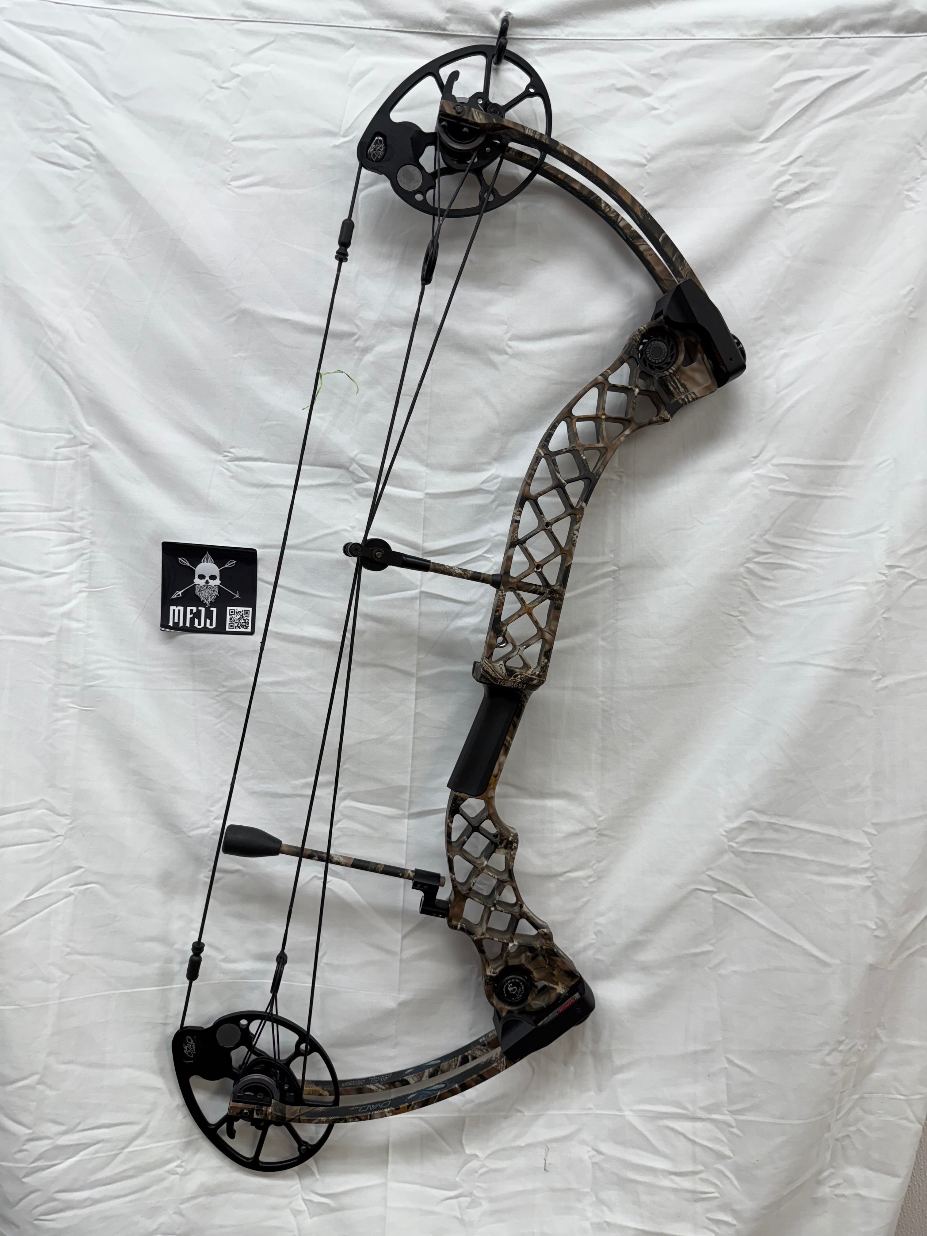 MATHEWS CHILL - RH/LOST/60-70# -  MCRHL2970-1- USED BOW!!!