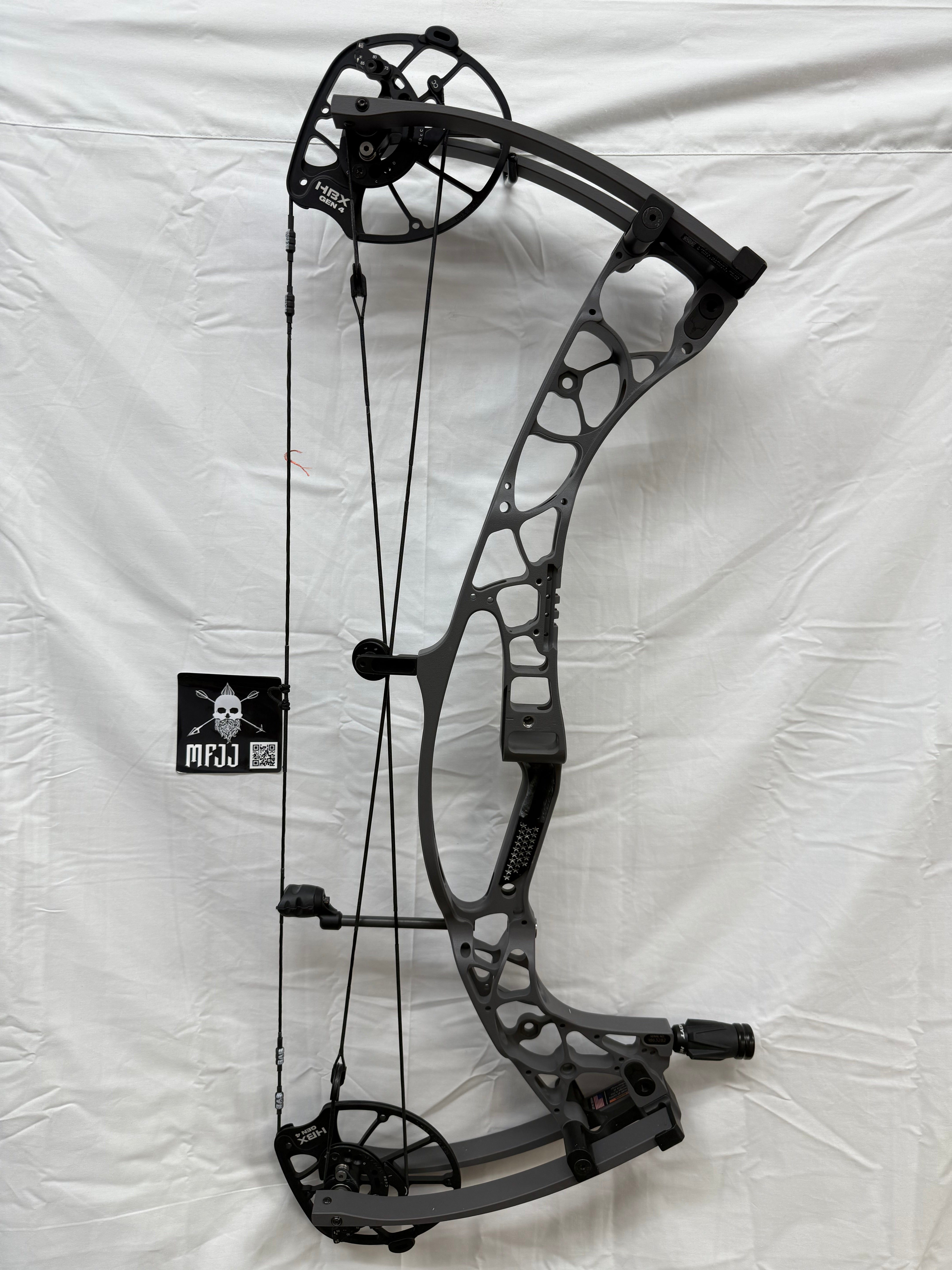 HOYT AX 29 - RH/TOMBSTONE/60-70# - HAX29RHT70 - 2 - USED BOW!!!