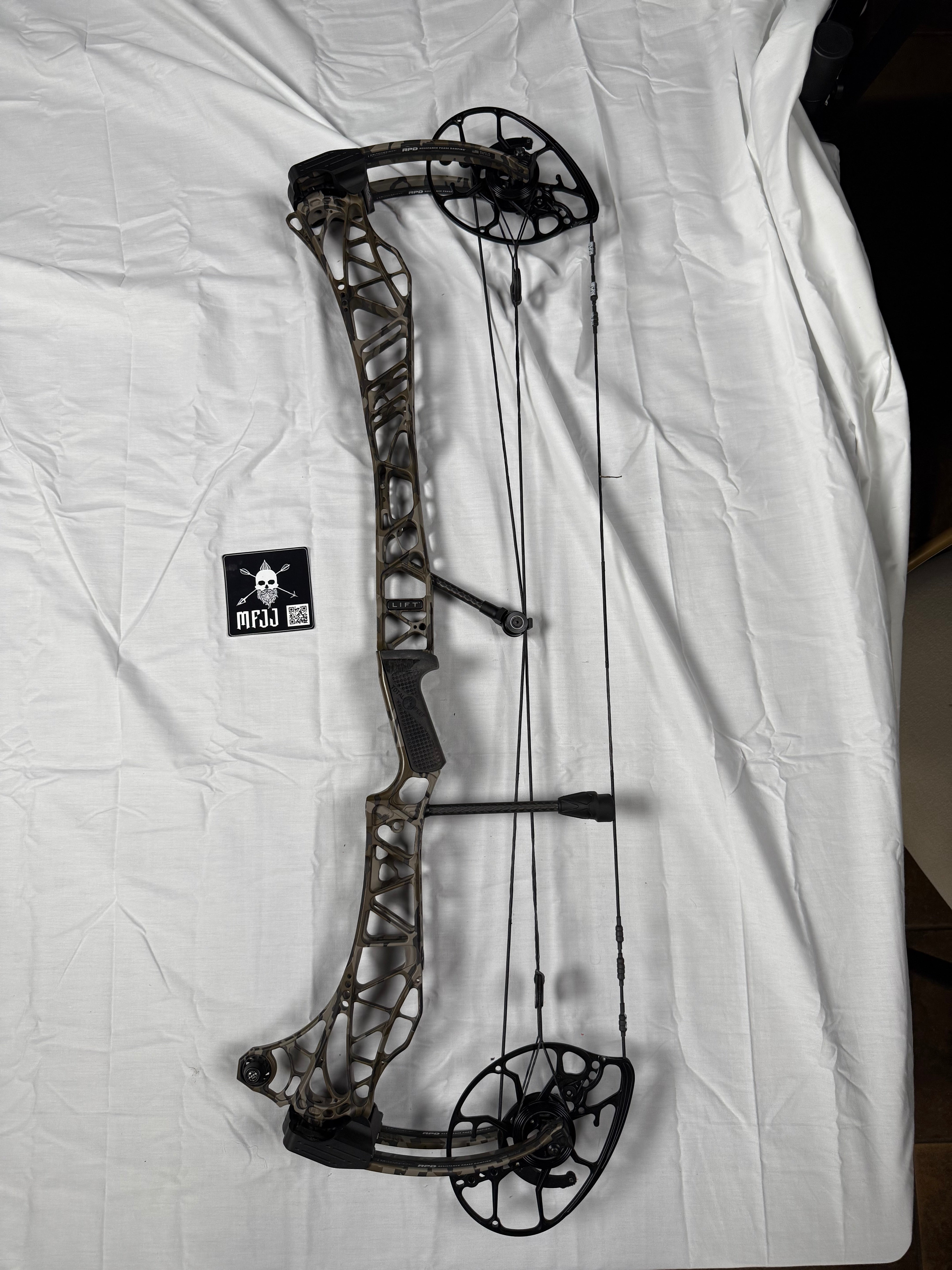 MATHEWS LIFT 33 RH/BOTTOMLAND/80# - #ML33RBLND80 - 1