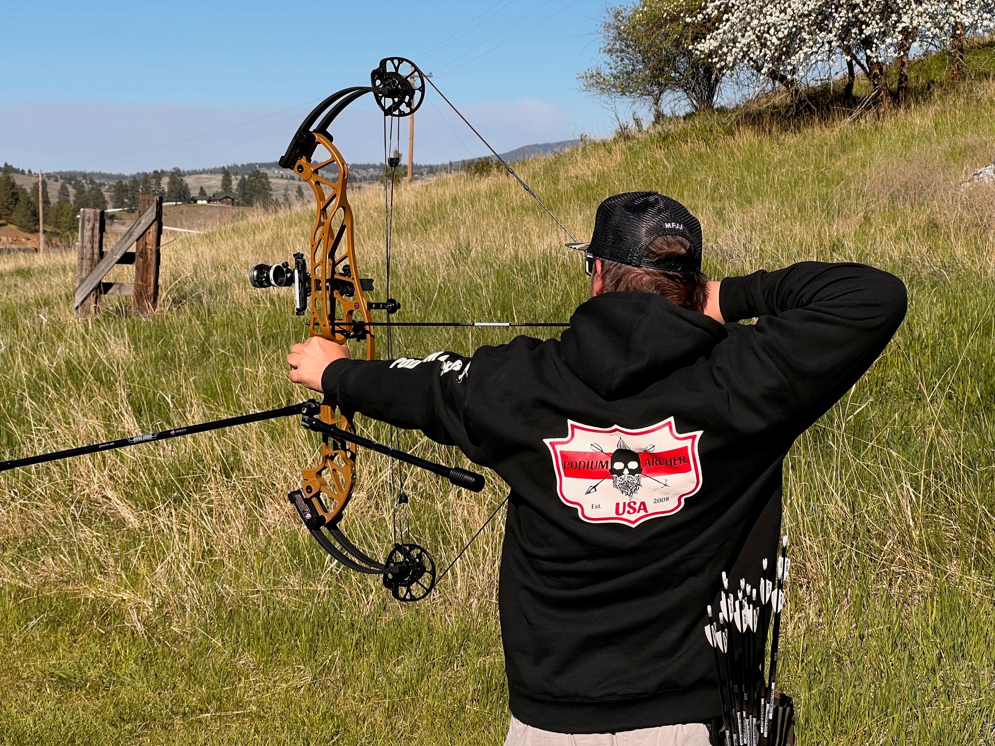 Podium ESTABLISHED HOODIE