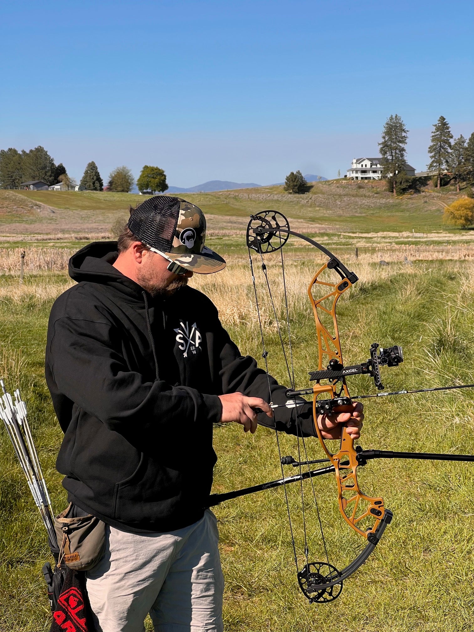 Podium ESTABLISHED HOODIE